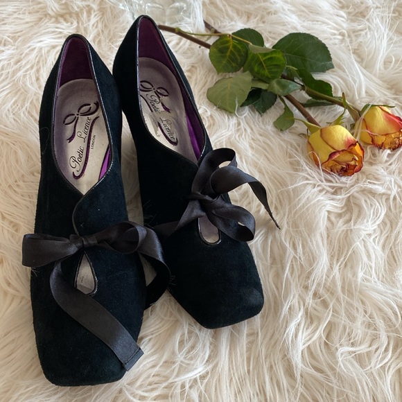POETiC LICENCE London suede wedges - Picture 14 of 16
